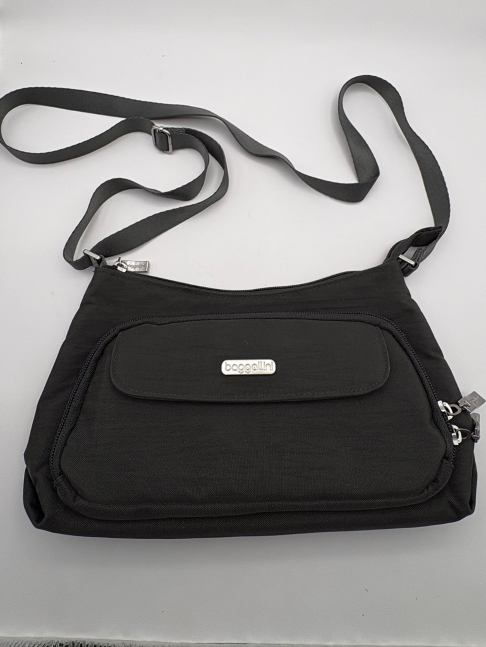 Baggallini Everyday Bagg Crossbody Purse Lightweight Water-Resistant Travel Grey